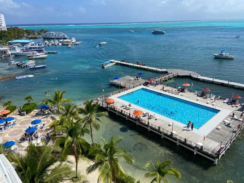 Apartamentos Con Playa Privada Y Vista Al Mar San Andrés Exterior photo